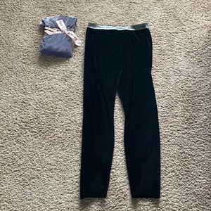 2 pair Victoria’s Secret Size large Velvet Legging